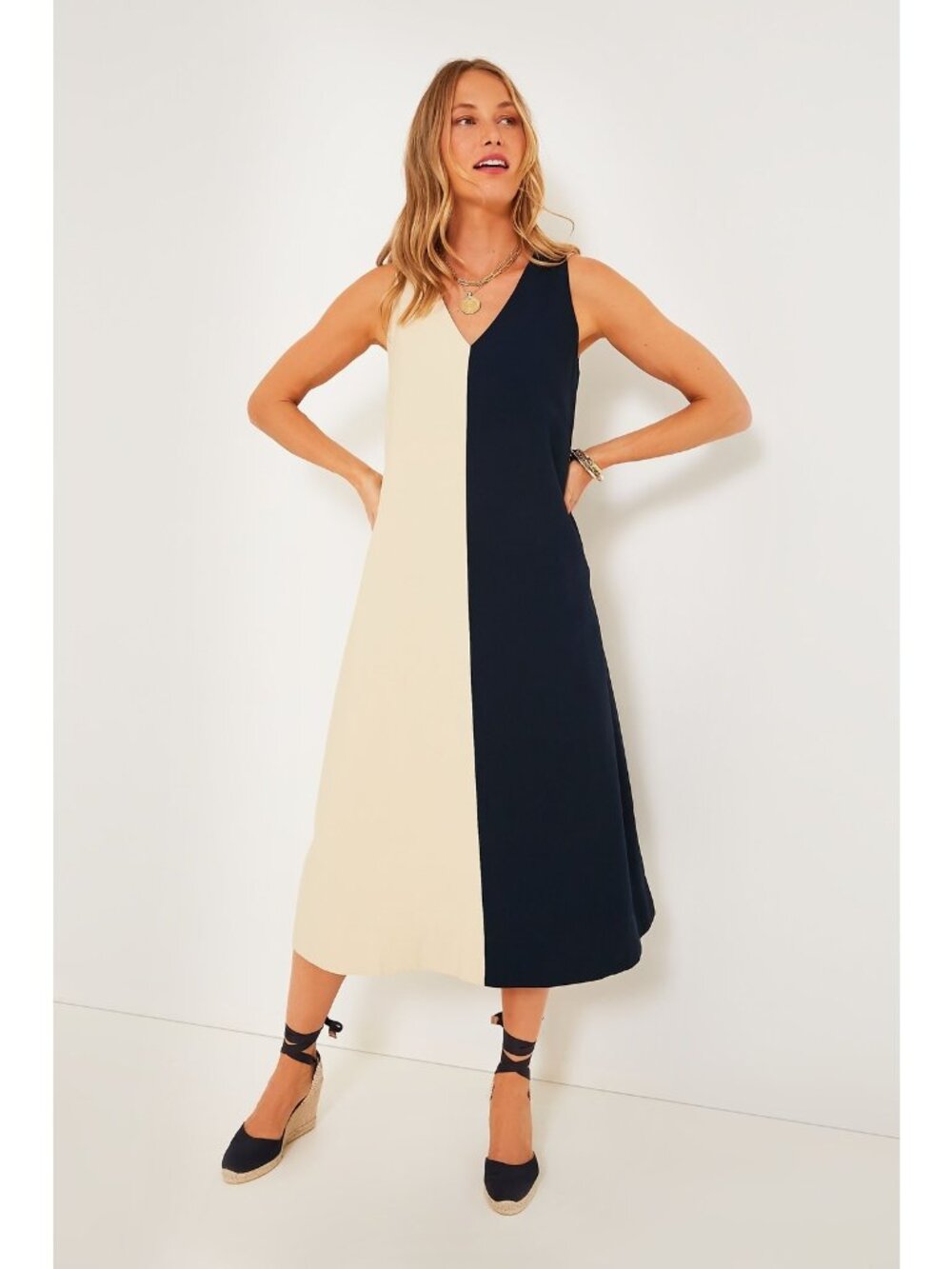 Pomander Place by Tuckernuck Tan and Navy Sallie Dress V-Neck Midi A-Line size S